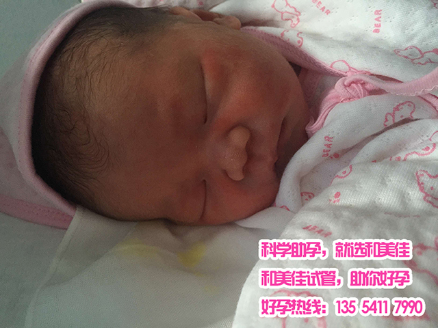 龙凤胎降临给王先生非常大的惊喜